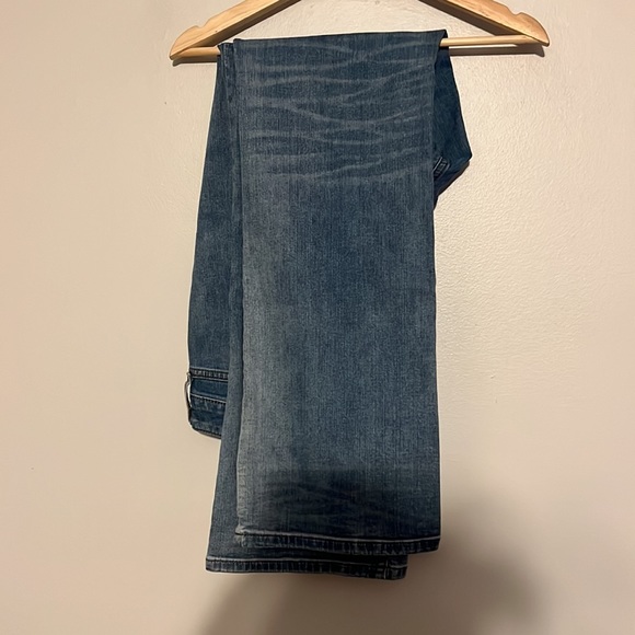 Torrid Plus Size Mid Rise Slim Boot Jean - Vintage Stretch Light Wash - Picture 4 of 5